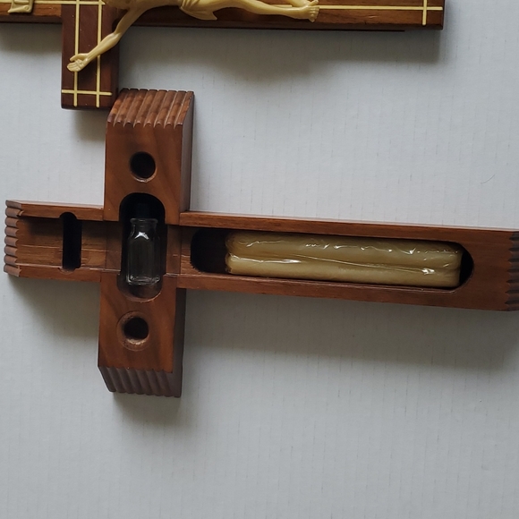 Vintage Wooden Crucifix Sick Call Last Rites - Picture 5 of 11